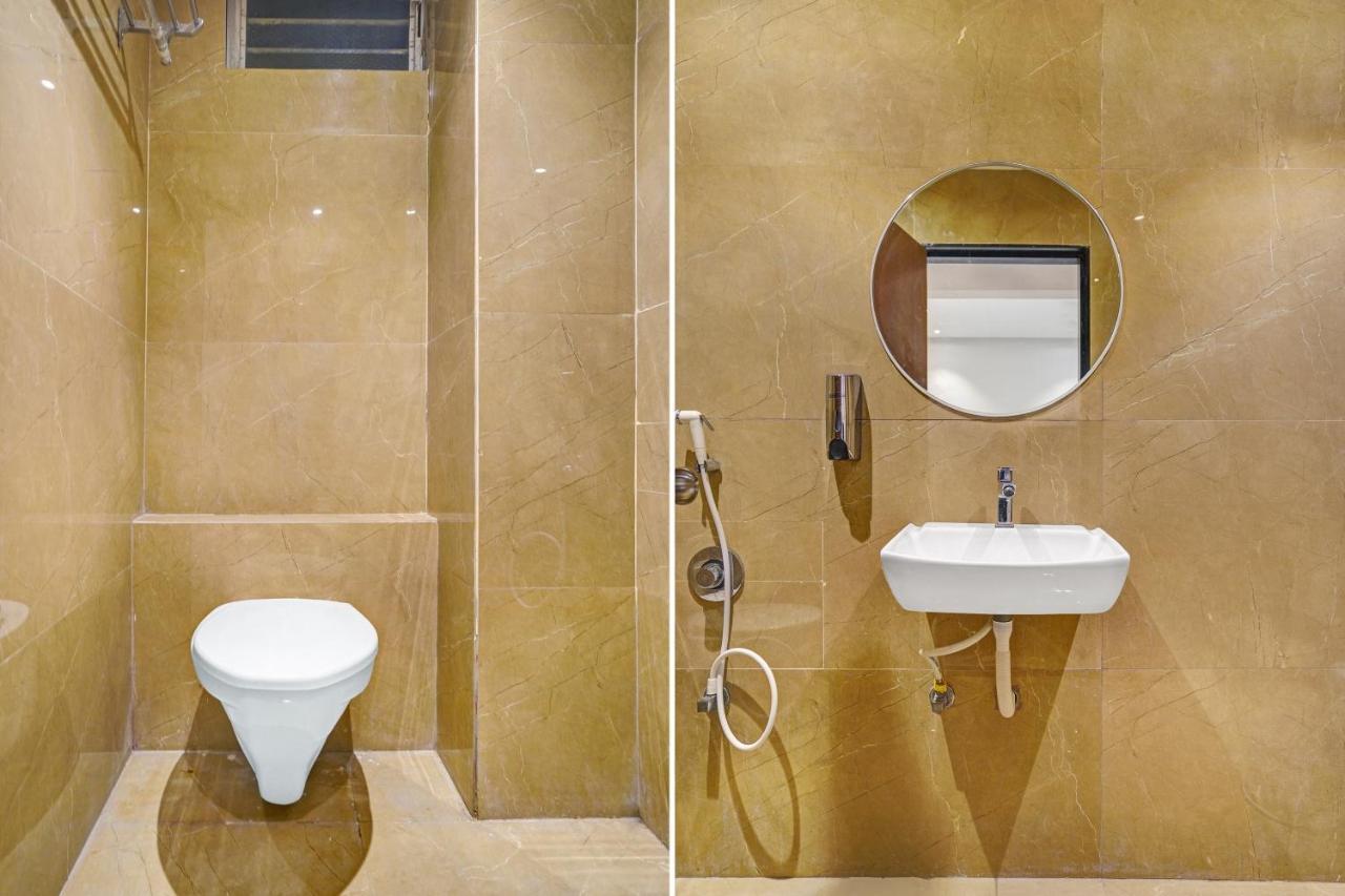 Townhouse Oak Hotel Vaibhav Сурат Екстериор снимка
